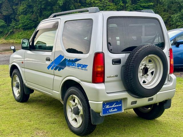 ジムニー ＸＣ　パートタイム４ＷＤ　タイミングチェーン　キーレス　パワステ　パワーウィンド　エアコン　フルフラット（9枚目）