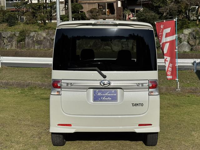 タント カスタムＲＳ　運転席・助手席エアバッグ　インテリジェントキー　ＡＵＴＯエアコン　リモコンキー　パワステ　パワーウインド　安全ボディ　ＡＢＳ　ベンチシート　アルミホイール　セキュリティ（3枚目）