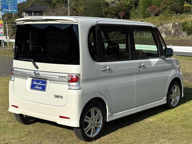 タント カスタムＲＳ　運転席・助手席エアバッグ　インテリジェントキー　ＡＵＴＯエアコン　リモコンキー　パワステ　パワーウインド　安全ボディ　ＡＢＳ　ベンチシート　アルミホイール　セキュリティ（8枚目）