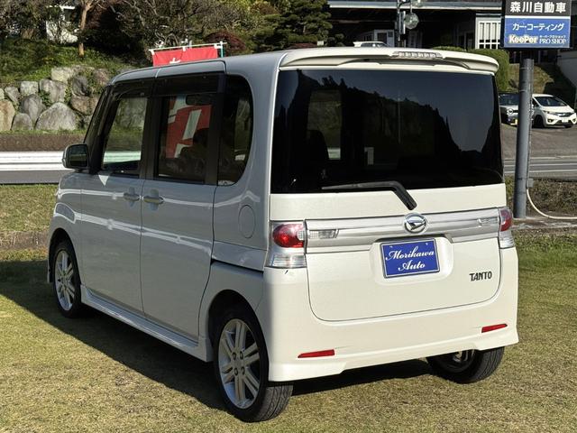 タント カスタムＲＳ　運転席・助手席エアバッグ　インテリジェントキー　ＡＵＴＯエアコン　リモコンキー　パワステ　パワーウインド　安全ボディ　ＡＢＳ　ベンチシート　アルミホイール　セキュリティ（9枚目）