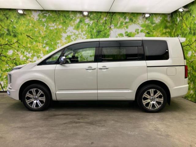 デリカＤ：５ ４ＷＤ　Ｐ　保証書／純正　１０インチ　ＳＤナビ／衝突安全装置／両側電動スライドドア／シートヒーター／全方位モニター／車線逸脱防止支援システム／パーキングアシスト　バックガイド／電動バックドア　衝突被害軽減システム（2枚目）