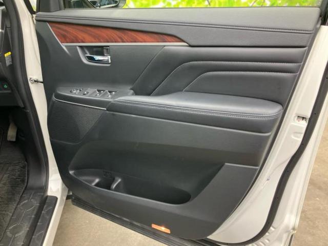 デリカＤ：５ ４ＷＤ　Ｐ　保証書／純正　１０インチ　ＳＤナビ／衝突安全装置／両側電動スライドドア／シートヒーター／全方位モニター／車線逸脱防止支援システム／パーキングアシスト　バックガイド／電動バックドア　衝突被害軽減システム（4枚目）