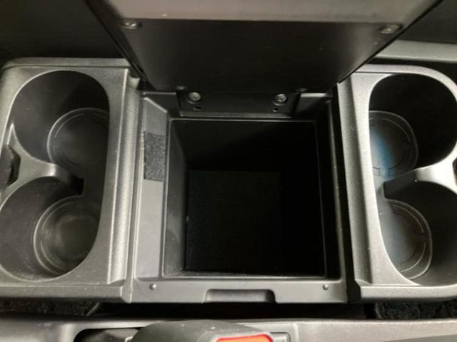 デリカＤ：５ ４ＷＤ　Ｐ　保証書／純正　１０インチ　ＳＤナビ／衝突安全装置／両側電動スライドドア／シートヒーター／全方位モニター／車線逸脱防止支援システム／パーキングアシスト　バックガイド／電動バックドア　衝突被害軽減システム（25枚目）
