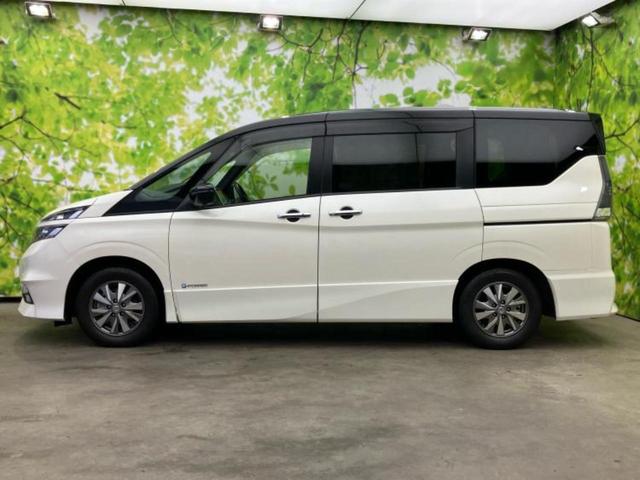 セレナ ｅパワーハイウェイスターＶ　社外　１１インチ　ＳＤナビ／フリップダウンモニター　純正　１１．５インチ／衝突安全装置／両側電動スライドドア／アラウンドビューモニター／車線逸脱防止支援システム　衝突被害軽減システム　全周囲カメラ（2枚目）