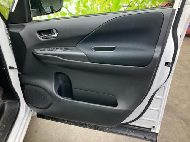 セレナ ｅパワーハイウェイスターＶ　社外　１１インチ　ＳＤナビ／フリップダウンモニター　純正　１１．５インチ／衝突安全装置／両側電動スライドドア／アラウンドビューモニター／車線逸脱防止支援システム　衝突被害軽減システム　全周囲カメラ（4枚目）