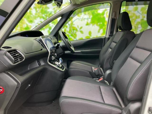 セレナ ｅパワーハイウェイスターＶ　社外　１１インチ　ＳＤナビ／フリップダウンモニター　純正　１１．５インチ／衝突安全装置／両側電動スライドドア／アラウンドビューモニター／車線逸脱防止支援システム　衝突被害軽減システム　全周囲カメラ（21枚目）