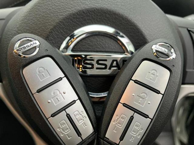 セレナ ｅパワーハイウェイスターＶ　社外　１１インチ　ＳＤナビ／フリップダウンモニター　純正　１１．５インチ／衝突安全装置／両側電動スライドドア／アラウンドビューモニター／車線逸脱防止支援システム　衝突被害軽減システム　全周囲カメラ（35枚目）