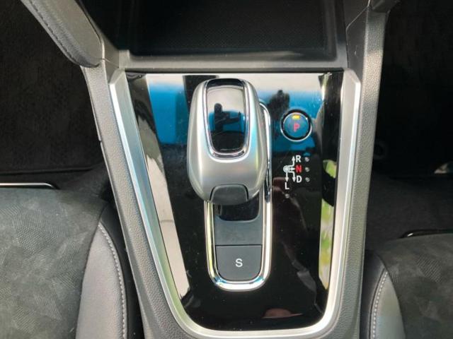 シャトル ハイブリッドX・ホンダセンシング 純正 SDナビ/衝突安全装置/車線逸脱防止支援システム/シート ハーフレザー/パーキングアシスト バックガイド/ヘッドランプ LED/Bluetooth接続/ETC/EBD付ABS バックカメラ(17枚目)