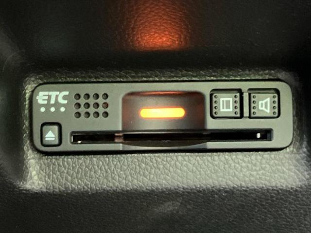 シャトル ハイブリッドX・ホンダセンシング 純正 SDナビ/衝突安全装置/車線逸脱防止支援システム/シート ハーフレザー/パーキングアシスト バックガイド/ヘッドランプ LED/Bluetooth接続/ETC/EBD付ABS バックカメラ(18枚目)