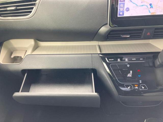 デリカミニ Ｔプレミアム　新品タイヤ／純正　９インチ　メモリーナビ／デジタルルームミラー／イーアシスト（ミツビシ）／両側電動スライドドア／シートヒーター　前席／マルチアラウンドモニター／車線逸脱防止支援システム　バックカメラ（24枚目）