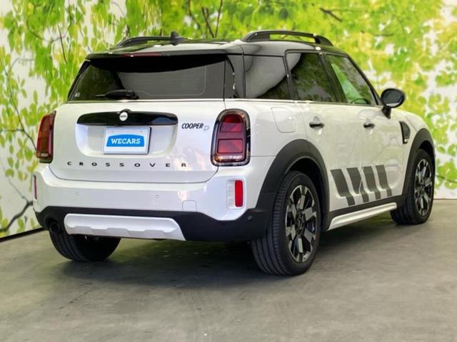 MINI クーパーDクロスオーバーアンテイムドエディション 新品タイヤ/保証書/純正 SDナビ/衝突安全装置/シートヒーター/車線逸脱防止支援システム/シート フルレザー/パーキングアシスト バックガイド/パーキングアシスト 自動操舵 革シート バックカメラ(3枚目)