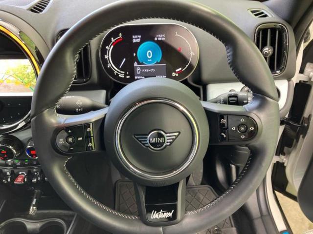 MINI クーパーDクロスオーバーアンテイムドエディション 新品タイヤ/保証書/純正 SDナビ/衝突安全装置/シートヒーター/車線逸脱防止支援システム/シート フルレザー/パーキングアシスト バックガイド/パーキングアシスト 自動操舵 革シート バックカメラ(13枚目)