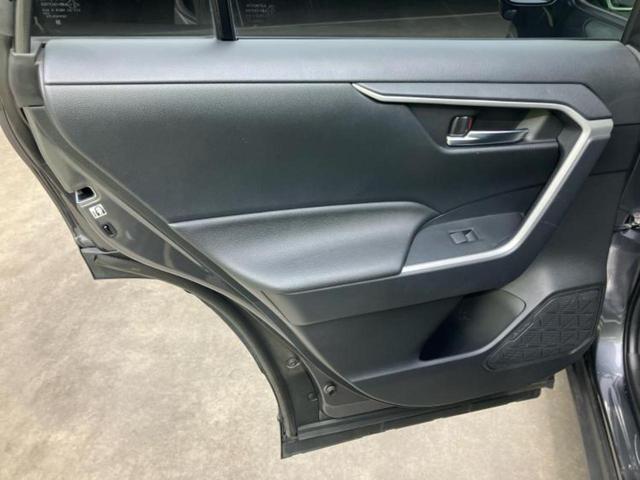 RAV4 X 新品タイヤ/純正エアロ/純正 9インチ SDナビ/衝突安全装置/車線逸脱防止支援システム/パーキングアシスト バックガイド/ドライブレコーダー 前後/ヘッドランプ LED 衝突被害軽減システム(7枚目)