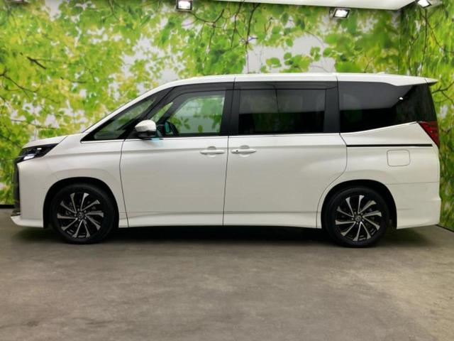 ノア ハイブリッドＳ－Ｚ　新品タイヤ／保証書／ディスプレイオーディオ＋ナビ１０．５インチ／デジタルインナーミラー／衝突安全装置／両側電動スライドドア／シートヒーター　前席／全方位モニター／車線逸脱防止支援システム　全周囲カメラ（2枚目）