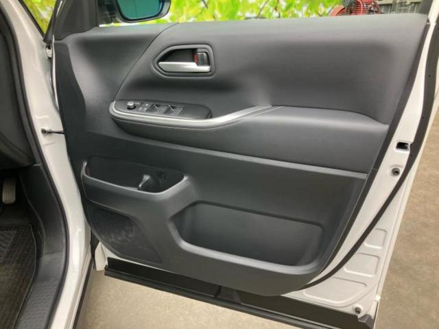 ノア ハイブリッドＳ－Ｚ　新品タイヤ／保証書／ディスプレイオーディオ＋ナビ１０．５インチ／デジタルインナーミラー／衝突安全装置／両側電動スライドドア／シートヒーター　前席／全方位モニター／車線逸脱防止支援システム　全周囲カメラ（4枚目）