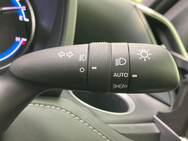 ノア ハイブリッドＳ－Ｚ　新品タイヤ／保証書／ディスプレイオーディオ＋ナビ１０．５インチ／デジタルインナーミラー／衝突安全装置／両側電動スライドドア／シートヒーター　前席／全方位モニター／車線逸脱防止支援システム　全周囲カメラ（16枚目）