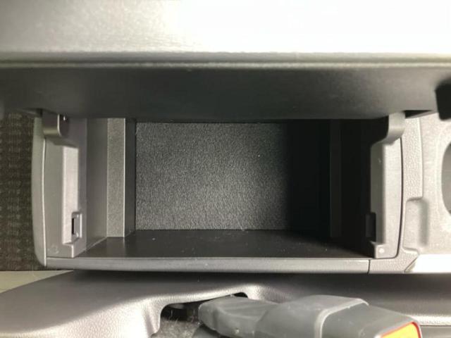 ノア ハイブリッドＳ－Ｚ　新品タイヤ／保証書／ディスプレイオーディオ＋ナビ１０．５インチ／デジタルインナーミラー／衝突安全装置／両側電動スライドドア／シートヒーター　前席／全方位モニター／車線逸脱防止支援システム　全周囲カメラ（26枚目）