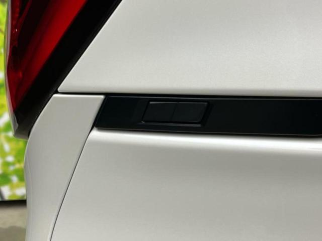 ノア ハイブリッドＳ－Ｚ　新品タイヤ／保証書／ディスプレイオーディオ＋ナビ１０．５インチ／デジタルインナーミラー／衝突安全装置／両側電動スライドドア／シートヒーター　前席／全方位モニター／車線逸脱防止支援システム　全周囲カメラ（40枚目）