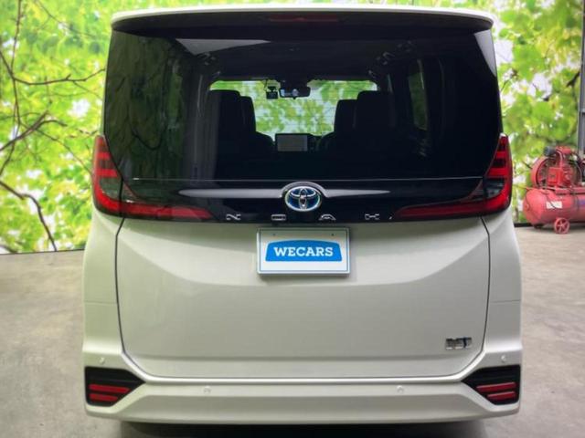 ノア ハイブリッドＳ－Ｚ　新品タイヤ／保証書／ディスプレイオーディオ＋ナビ１０．５インチ／デジタルインナーミラー／衝突安全装置／両側電動スライドドア／シートヒーター　前席／全方位モニター／車線逸脱防止支援システム　全周囲カメラ（42枚目）