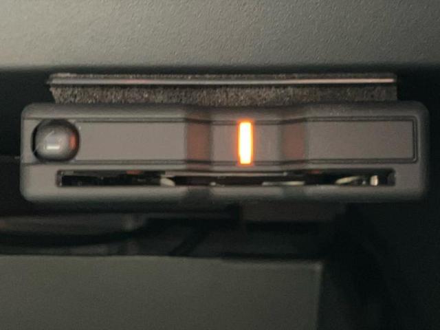 国産車から輸入車まで多様なお客様のニーズのお応えできるように、全国規模で豊富な在庫展開！車のことならＷＥＣＡＲＳへ！