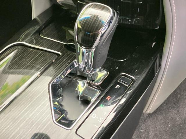 クラウンハイブリッド ハイブリッドアスリートＳ　Ｊフロンティア　新品タイヤ／保証書／純正　８インチ　ＳＤナビ／衝突安全装置／シートヒーター／車線逸脱防止支援システム／シート　ハーフレザー／ヘッドランプ　ＬＥＤ／ＥＴＣ／ＥＢＤ付ＡＢＳ／横滑り防止装置　バックカメラ（18枚目）