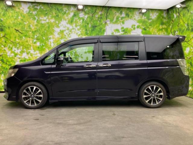 ステップワゴンスパーダ スパーダＺクールスピリットインターナビセレク　保証書／純正　ＨＤＤナビ／フリップダウンモニター／両側電動スライドドア／シート　ハーフレザー／パーキングアシスト　バックガイド／ヘッドランプ　ＨＩＤ／ＥＴＣ／ＥＢＤ付ＡＢＳ　バックカメラ　後席モニター（2枚目）