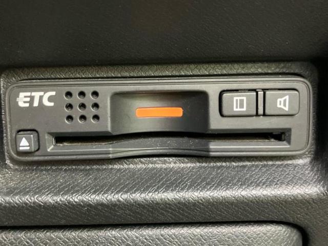 ステップワゴンスパーダ スパーダＺクールスピリットインターナビセレク　保証書／純正　ＨＤＤナビ／フリップダウンモニター／両側電動スライドドア／シート　ハーフレザー／パーキングアシスト　バックガイド／ヘッドランプ　ＨＩＤ／ＥＴＣ／ＥＢＤ付ＡＢＳ　バックカメラ　後席モニター（18枚目）