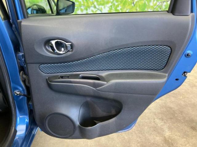 ノート Ｘ　ＤＩＧ－Ｓ　新品タイヤ／純正　ＳＤナビ／エマージェンシーブレーキ／ドライブレコーダー　前後／ヘッドランプ　ＨＩＤ／Ｂｌｕｅｔｏｏｔｈ接続／ＥＴＣ／ＥＢＤ付ＡＢＳ／横滑り防止装置／アイドリングストップ　バックカメラ（5枚目）