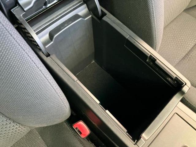 カムリ ハイブリッドＧパッケージ　純正　ＨＤＤナビ／Ｂｌｕｅｔｏｏｔｈ接続／ＥＴＣ／ＥＢＤ付ＡＢＳ／横滑り防止装置／アイドリングストップ／バックモニター／ワンセグＴＶ／ＤＶＤ／エアバッグ　運転席／エアバッグ　助手席／エアバッグ　サイド（32枚目）