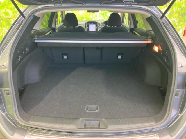 レヴォーグ ４ＷＤ　ＧＴ　ＥＸ　新品タイヤ／保証書／純正　ＳＤナビ／衝突安全装置／シートヒーター／全方位モニター／車線逸脱防止支援システム／ヘッドランプ　ＬＥＤ／ＥＴＣ／ＥＢＤ付ＡＢＳ／横滑り防止装置／アイドリングストップ　４ＷＤ（8枚目）