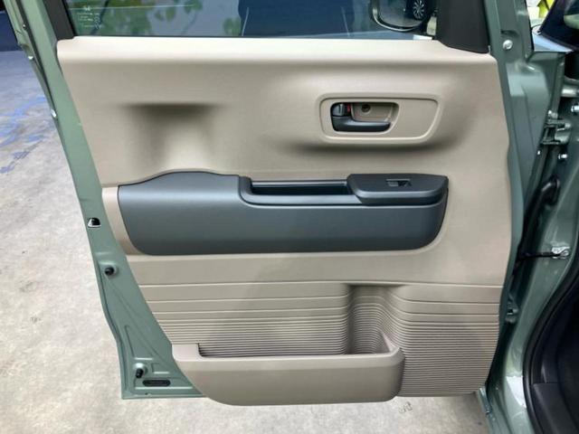 Ｎ－ＢＯＸジョイ ヒョウジュン２トーン　保証書／ホンダセンシング／電動スライドドア／シートヒーター　前席／車線逸脱防止支援システム／登録済未使用車／ヘッドランプ　ＬＥＤ／ＥＢＤ付ＡＢＳ／横滑り防止装置／アイドリングストップ　禁煙車（5枚目）