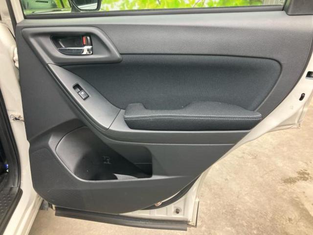 フォレスター ４ＷＤ２．０ｉ－Ｌアイサイト　社外　ＳＤナビ／衝突安全装置／車線逸脱防止支援システム／ヘッドランプ　ＨＩＤ／Ｂｌｕｅｔｏｏｔｈ接続／ＥＴＣ／ＥＢＤ付ＡＢＳ／横滑り防止装置／クルーズコントロール／バックモニター／フルセグＴＶ　４ＷＤ（5枚目）