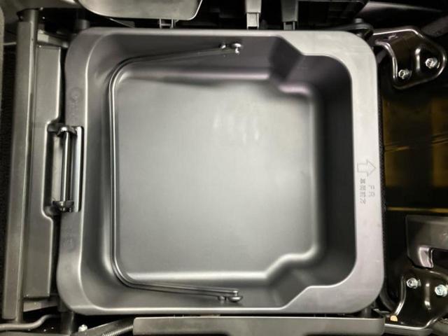 スペーシアカスタム ハイブリッドＧＳ　保証書／純正　９インチ　メモリーナビ／セーフティサポート（スズキ）／電動スライドドア／シートヒーター　運転席／全方位モニター／車線逸脱防止支援システム／ヘッドランプ　ＬＥＤ／Ｂｌｕｅｔｏｏｔｈ接続（25枚目）