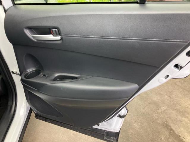 カローラクロス ハイブリッドＺ　保証書／ディスプレイオーディオ＋ナビ１０インチ／衝突安全装置／シートヒーター／車線逸脱防止支援システム／シート　ハーフレザー／電動バックドア／ヘッドランプ　ＬＥＤ／ＥＴＣ２．０　衝突被害軽減システム（5枚目）