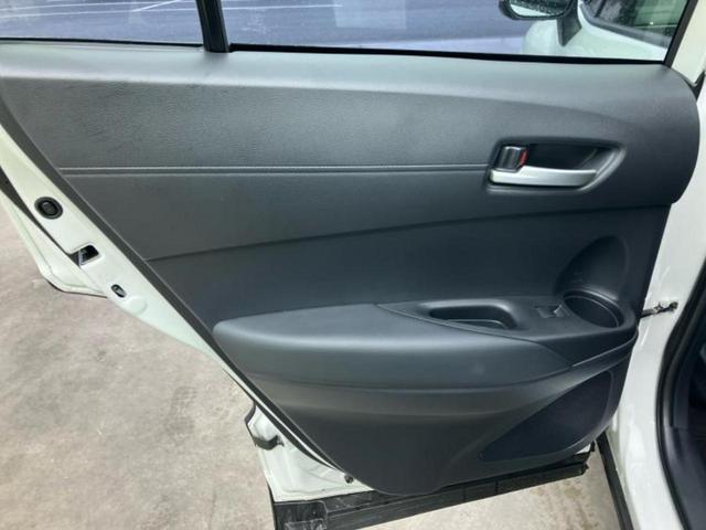 カローラクロス ハイブリッドＺ　保証書／ディスプレイオーディオ＋ナビ１０インチ／衝突安全装置／シートヒーター／車線逸脱防止支援システム／シート　ハーフレザー／電動バックドア／ヘッドランプ　ＬＥＤ／ＥＴＣ２．０　衝突被害軽減システム（7枚目）