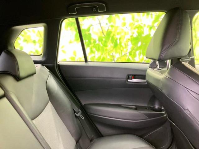 カローラクロス ハイブリッドＺ　保証書／ディスプレイオーディオ＋ナビ１０インチ／衝突安全装置／シートヒーター／車線逸脱防止支援システム／シート　ハーフレザー／電動バックドア／ヘッドランプ　ＬＥＤ／ＥＴＣ２．０　衝突被害軽減システム（22枚目）