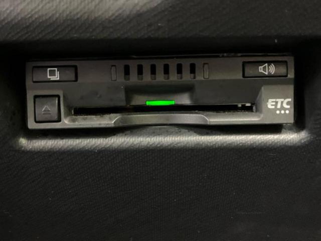 アクア クロスオーバー　新品タイヤ／保証書／純正　９インチ　ＳＤナビ／衝突安全装置／車線逸脱防止支援システム／シート　ハーフレザー／ヘッドランプ　ＬＥＤ／Ｂｌｕｅｔｏｏｔｈ接続／ＥＴＣ／ＥＢＤ付ＡＢＳ／横滑り防止装置（18枚目）