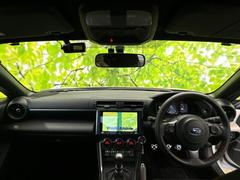 「この車の写真をもっと見たい」「状態が気になる」「この装備はついている？」どんな小さな疑問でもお気軽にお問い合わせください！ 4