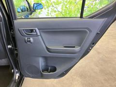 ＷＥＣＡＲＳではほぼ毎日新しい在庫車両を入荷しております！お客様のこだわりを叶える１台がきっとＷＥＣＡＲＳにあるはずです！ 5