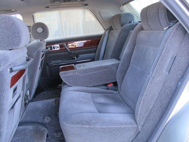 フロアシフト 禁煙車 メーカーナビ 地デジ バックカメラ HIDヘッドライト 後席モニター ドライブレコーダー クルコン オットマン リフレッシングシート 全席シートヒーターPシート 精華レイディエントシルバー(32枚目)