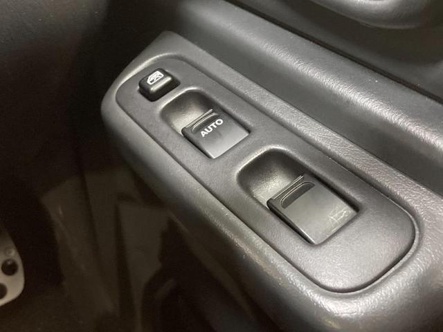 ランドベンチャー 4WD 禁煙車 ETC シートヒーター 合皮ハーフレザーシート 1オーナー 革巻きステアリング 純正15インチアルミホイール フォグライト CD・DVD再生 盗難防止装置 プライバシーガラス(34枚目)