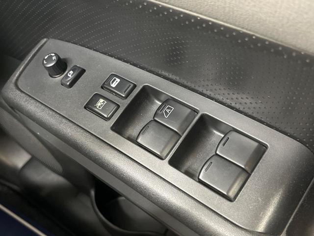 20S 4WD 禁煙車 HDDナビ ETC HIDヘッドライト フォグライト 純正17インチアルミホイール ルーフレール DVD再生 プライバシーガラス(36枚目)