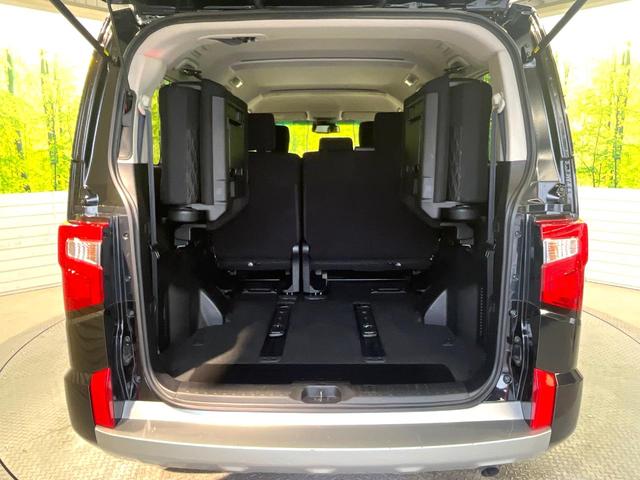 デリカＤ：５ Ｐ　サイドステップレス　ナビ取付パッケージ　ディーゼル　ターボ　４ＷＤ　両側電動スライドドア　ｅ－アシスト　全周囲カメラ　寒冷地仕様　禁煙車　パワーバックドア　シートヒーター　レーンキープ　スマートキー（11枚目）