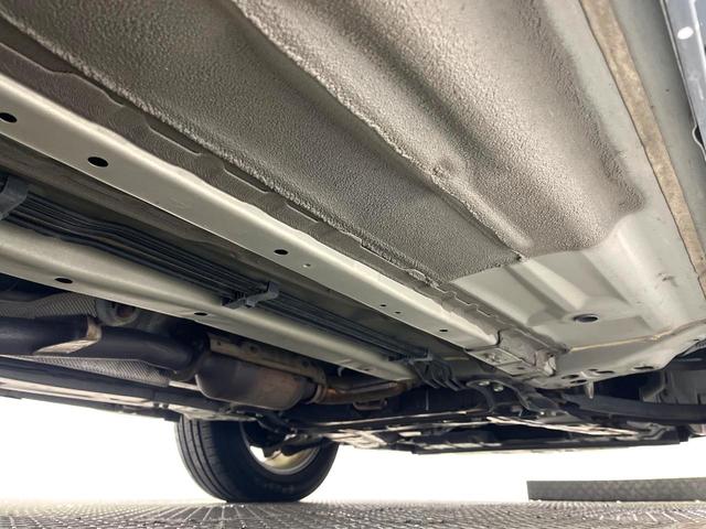 エクストレイル ２０Ｘ　エマージェンシーブレーキパッケージ　４ＷＤ　純正ナビ　アラウンドビューモニター　エマージェンシーブレーキ　寒冷地仕様　ブラック防水シート　前後ドラレコ　クリアランスソナー　スマートキー　ＥＴＣ　クルコン　車線逸脱警報　オートエアコン（21枚目）