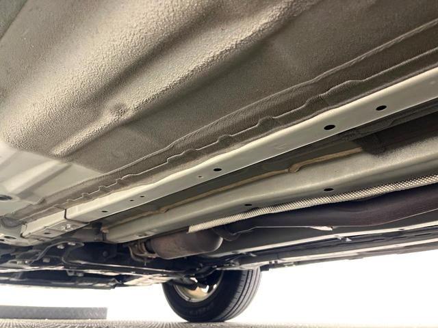 エクストレイル ２０Ｘ　エマージェンシーブレーキパッケージ　４ＷＤ　純正ナビ　アラウンドビューモニター　エマージェンシーブレーキ　寒冷地仕様　ブラック防水シート　前後ドラレコ　クリアランスソナー　スマートキー　ＥＴＣ　クルコン　車線逸脱警報　オートエアコン（22枚目）