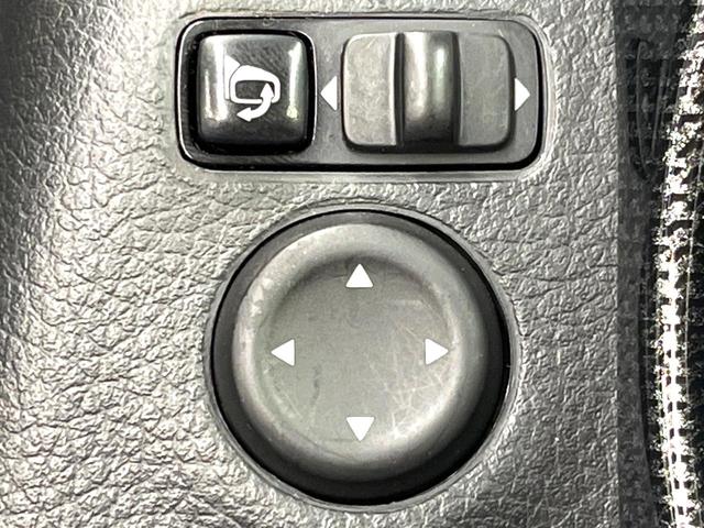 エクストレイル ２０Ｘ　エマージェンシーブレーキパッケージ　４ＷＤ　純正ナビ　アラウンドビューモニター　エマージェンシーブレーキ　寒冷地仕様　ブラック防水シート　前後ドラレコ　クリアランスソナー　スマートキー　ＥＴＣ　クルコン　車線逸脱警報　オートエアコン（39枚目）