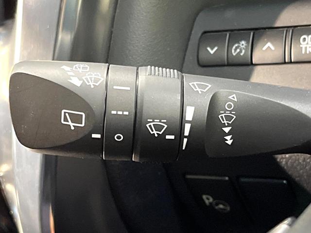 アルファード 2.5S タイプゴールド 後期 ツインムーンルーフ 両側電動スライドドア 純正10型SDナビ 13型純正フリップダウンモニター パノラミックビューモニター JBL デジタルインナーミラー ブラインドスポットモニター 禁煙車(47枚目)