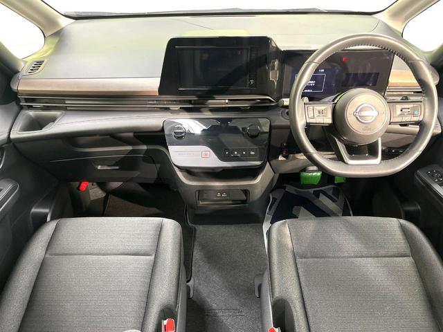 セレナ ハイウェイスターV 4WD 両側電動スライドドア 純正ナビ 後席モニター インテリジェントアラウンドビューモニター エマージェンシーブレーキ レーダークルーズ 禁煙車 シートヒーター ドラレコ コーナーセンサー(2枚目)