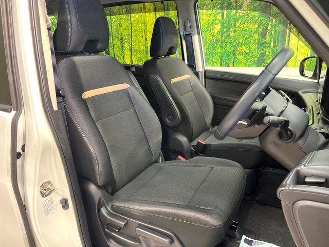 セレナ ハイウェイスターV 4WD 両側電動スライドドア 純正ナビ 後席モニター インテリジェントアラウンドビューモニター エマージェンシーブレーキ レーダークルーズ 禁煙車 シートヒーター ドラレコ コーナーセンサー(8枚目)