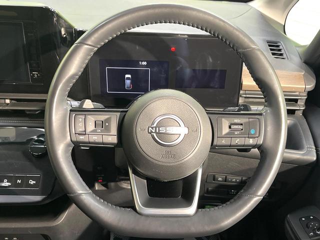 セレナ ハイウェイスターV 4WD 両側電動スライドドア 純正ナビ 後席モニター インテリジェントアラウンドビューモニター エマージェンシーブレーキ レーダークルーズ 禁煙車 シートヒーター ドラレコ コーナーセンサー(12枚目)